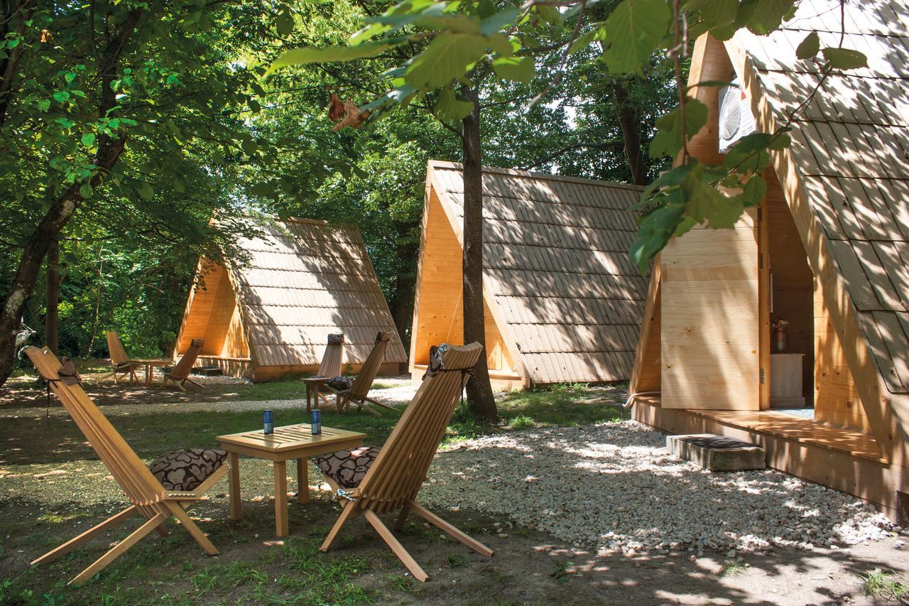 Turisticko Naselje- Japodski Otoci Villa Racic Luaran gambar